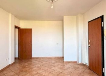 Three-room apartment Medesano - photo 2