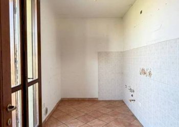 Three-room apartment Medesano - photo 3