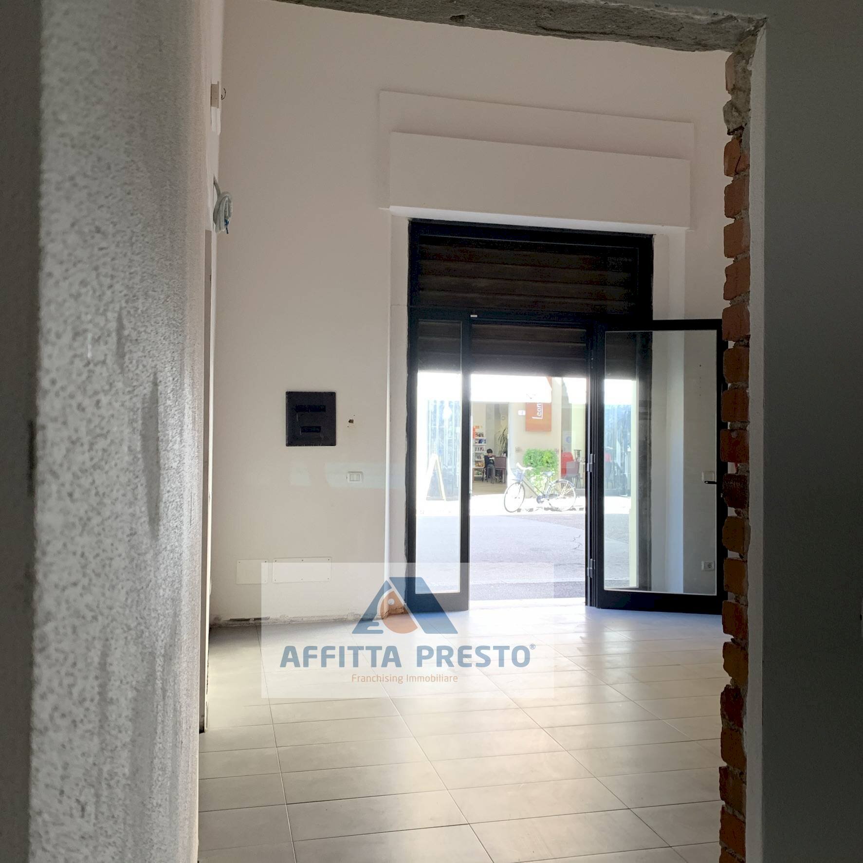 Foto 1 - Shop Empoli - photo 1