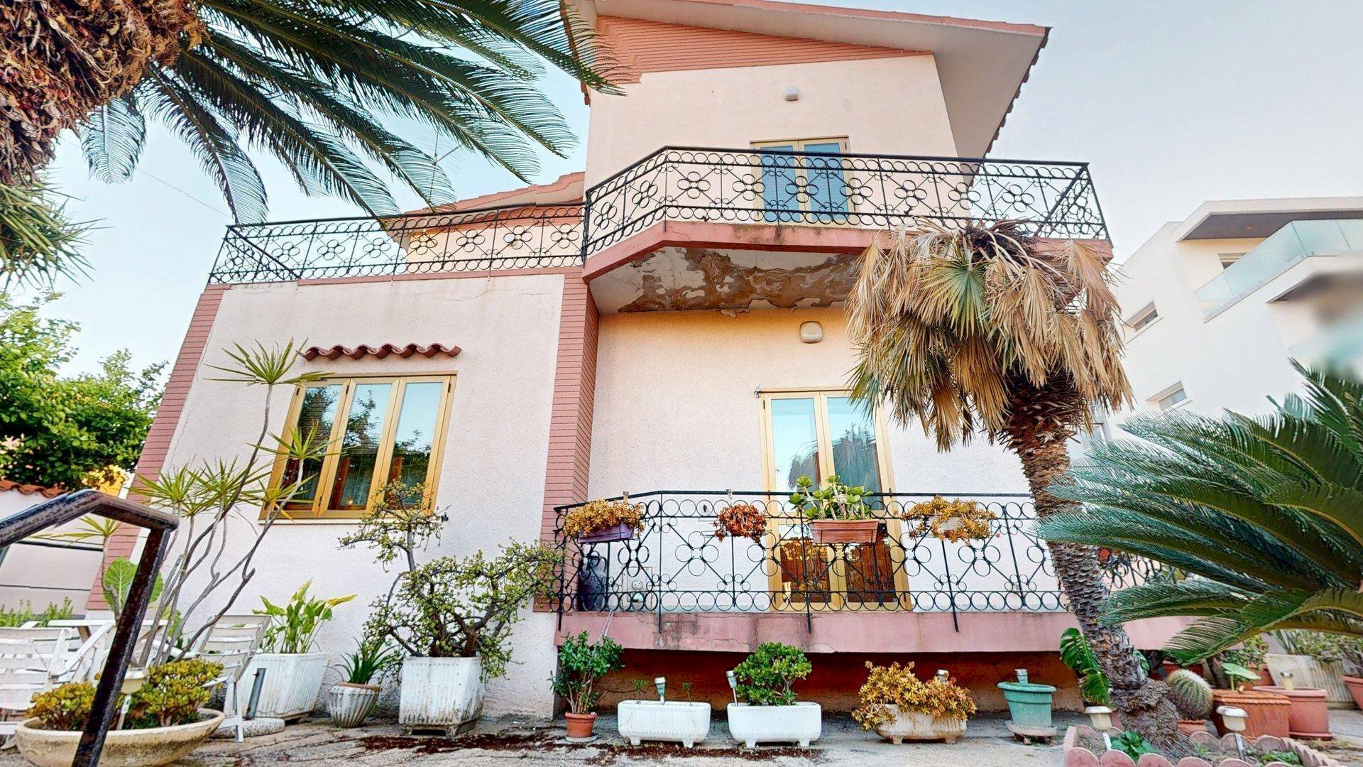 Foto 1 - Villa Viale Colombo
 
324, Quartu Sant'Elena - photo 1