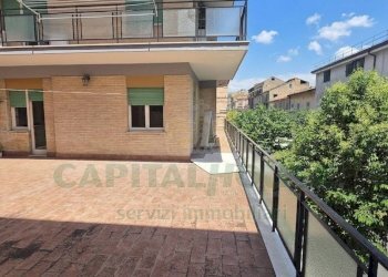 Foto 2 - Trilocale via Archivio, Caserta - foto 2