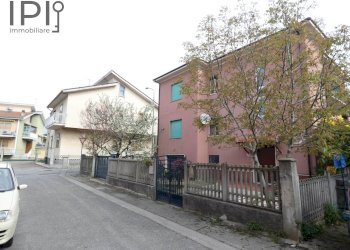 Foto 24 - Quadrilocale via modena
 
3, Cairo Montenotte - foto 24
