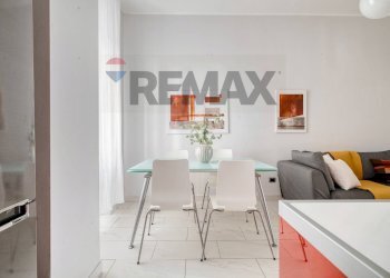 Sala da pranzo - Trilocale Via Achille Zezon
 
8, Milano - foto 9