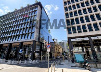 Edificio all\'aperto - Trilocale Via Achille Zezon
 
8, Milano - foto 41