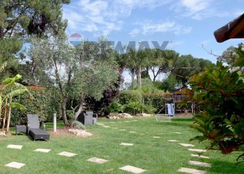 Giardino - Casa semi indipendente Via Bari
 
236, Giovinazzo - foto 28
