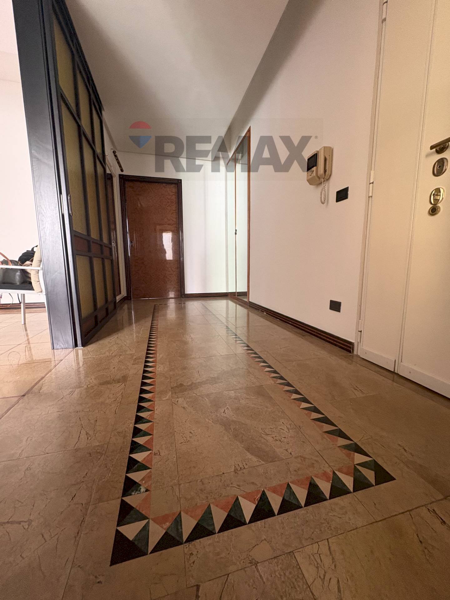 Dettagli - Four-room apartment Via Principe Amedeo
36, Bari - photo 3