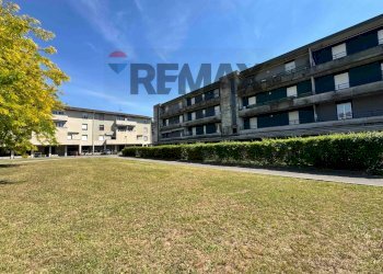 Edificio all\'aperto - Trilocale PIAZZA FRATELLI ROSSELLI
1, Malnate - foto 29