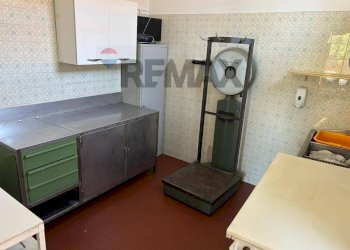 Cucina - Negozio via Ravina
44, Malnate - foto 9