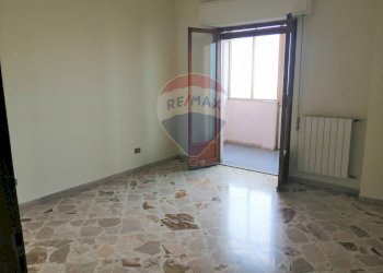 Camera - Quadrilocale Viale Regione Siciliana Nord Ovest
 
3350, Palermo - foto 18