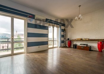 Stanza vuota - Appartamento Via Francesco Emanuele Cangiamila
 
5, Palermo - foto 2