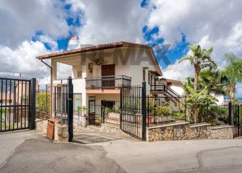 Casa all\'aperto - Appartamento Via Francesco Emanuele Cangiamila
 
5, Palermo - foto 8