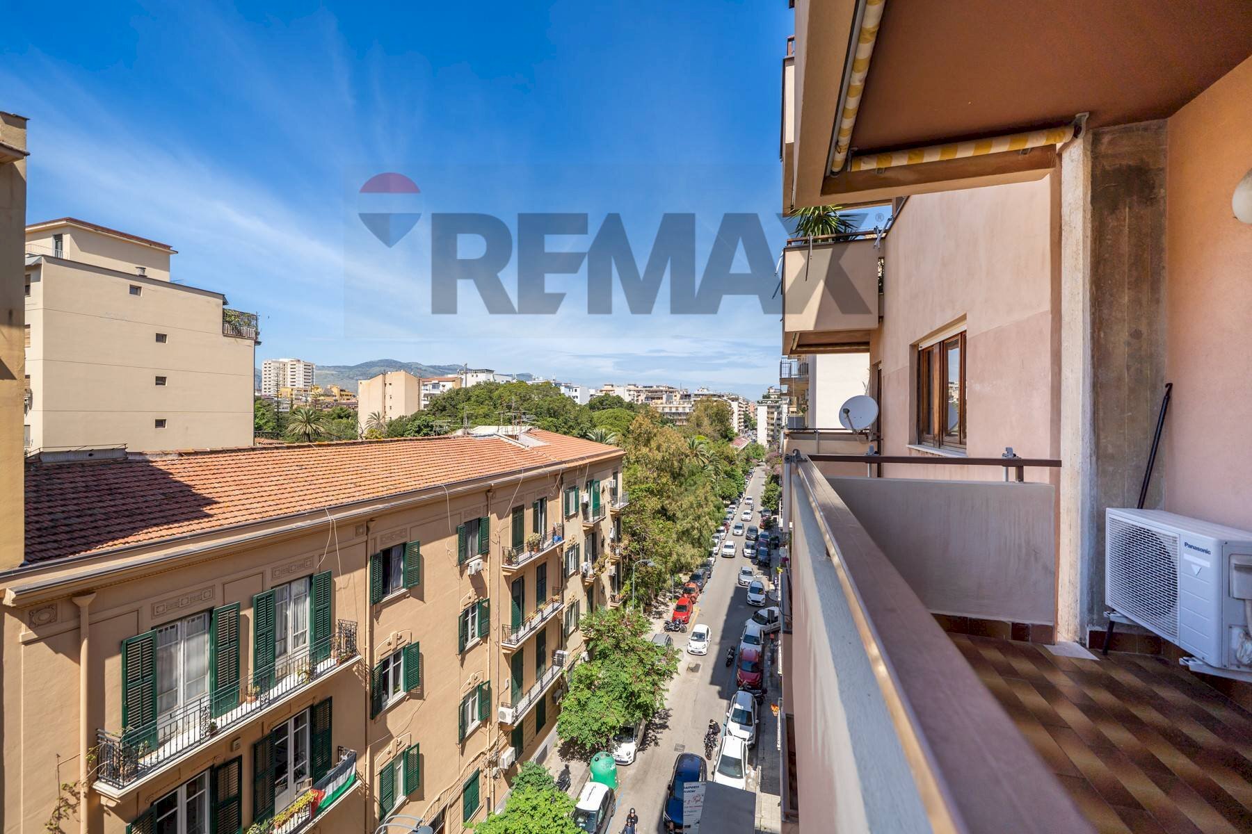 Edificio all\'aperto - Four-room apartment Via Vincenzo Di Marco
 
29, Palermo - photo 1