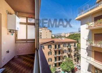 Edificio all\'aperto - Four-room apartment Via Vincenzo Di Marco
 
29, Palermo - photo 16