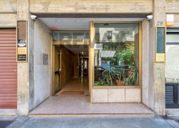 portone d\'ingresso - Four-room apartment Via Vincenzo Di Marco
 
29, Palermo - photo 23