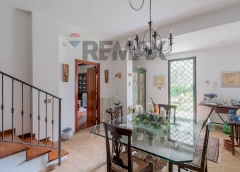 Sala da pranzo - Villa VIA PERSEFONE
 
2, Palermo - photo 10