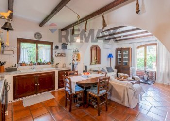 Sala da pranzo - Villa VIA PERSEFONE
 
2, Palermo - photo 16