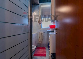 Bagno - Four-room apartment via vincenzo bellini
 
15, Pedara - photo 17