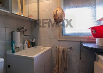 Bagno - Four-room apartment via vincenzo bellini
 
15, Pedara - photo 20