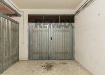 Parcheggio - Four-room apartment via vincenzo bellini
 
15, Pedara - photo 31