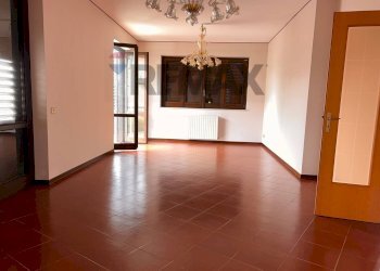 Stanza vuota - Apartment Via Caramme
 
40, Valverde - photo 4
