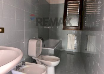 Bagno - Apartment Via Caramme
 
40, Valverde - photo 6