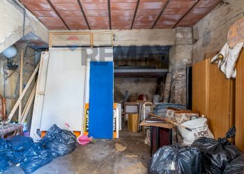 Dispensa di stoccaggio - Casa indipendente Via Mannelli
 
2, Caltagirone - foto 34