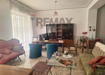 Soggiorno - Ufficio Corso Sicilia
 
71, Acireale - foto 3