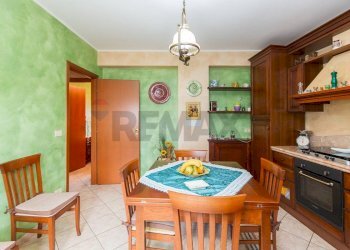 Sala da pranzo - Appartamento Via della Chiesa
 
31, Fiumefreddo di Sicilia - foto 15