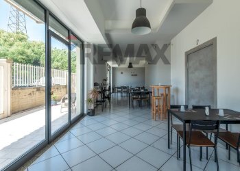 Sala da pranzo - Commercial Premises Via Etnea
191, Lentini - photo 8