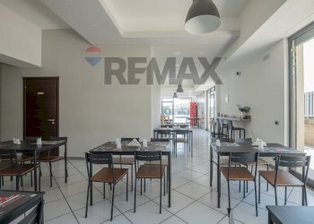 Sala da pranzo - Commercial Premises Via Etnea
191, Lentini - photo 13