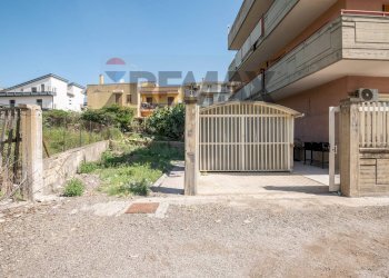 Edificio all\'aperto - Commercial Premises Via Etnea
191, Lentini - photo 16