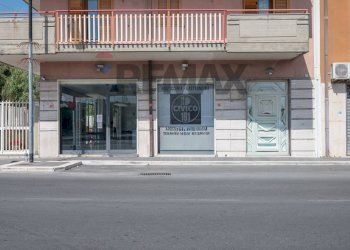 Edificio all\'aperto - Commercial Premises Via Etnea
191, Lentini - photo 23