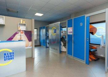 Ufficio - Attività Commerciale via Antonio Gramsci
 
91/A, Gravina di Catania - foto 1