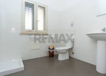 Bagno - Attività Commerciale via Antonio Gramsci
 
91/A, Gravina di Catania - foto 30