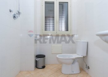 Bagno - Attività Commerciale via Antonio Gramsci
 
91/A, Gravina di Catania - foto 33
