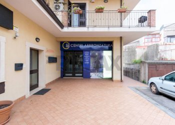 Edificio all\'aperto - Attività Commerciale via Antonio Gramsci
 
91/A, Gravina di Catania - foto 37