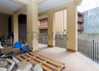 Terrazza - Attività Commerciale via Antonio Gramsci
 
91/A, Gravina di Catania - foto 39