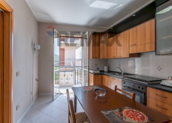 Cucina - Casa indipendente Via Dei Vespri
 
1, Carlentini - foto 1