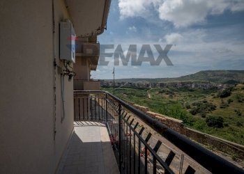 Balcone - Casa indipendente Via Dei Vespri
 
1, Carlentini - foto 10