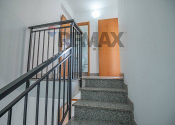 Scale - Casa indipendente Via Dei Vespri
 
1, Carlentini - foto 16