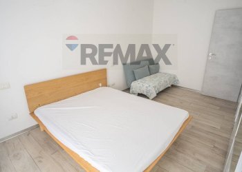 Camera / camera da letto - Three-room apartment Via Corridoni
 
4, Gavirate - photo 8