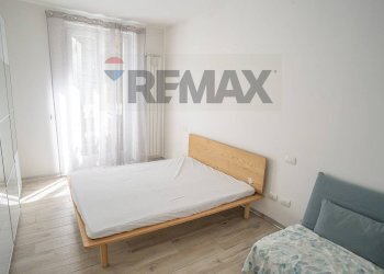 Camera / camera da letto - Three-room apartment Via Corridoni
 
4, Gavirate - photo 15