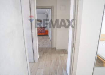 Hall / corridoio - Three-room apartment Via Corridoni
 
4, Gavirate - photo 17