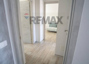 Hall / corridoio - Three-room apartment Via Corridoni
 
4, Gavirate - photo 18