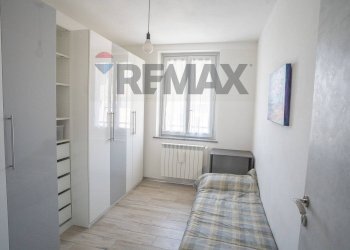 Camera / camera da letto - Three-room apartment Via Corridoni
 
4, Gavirate - photo 19