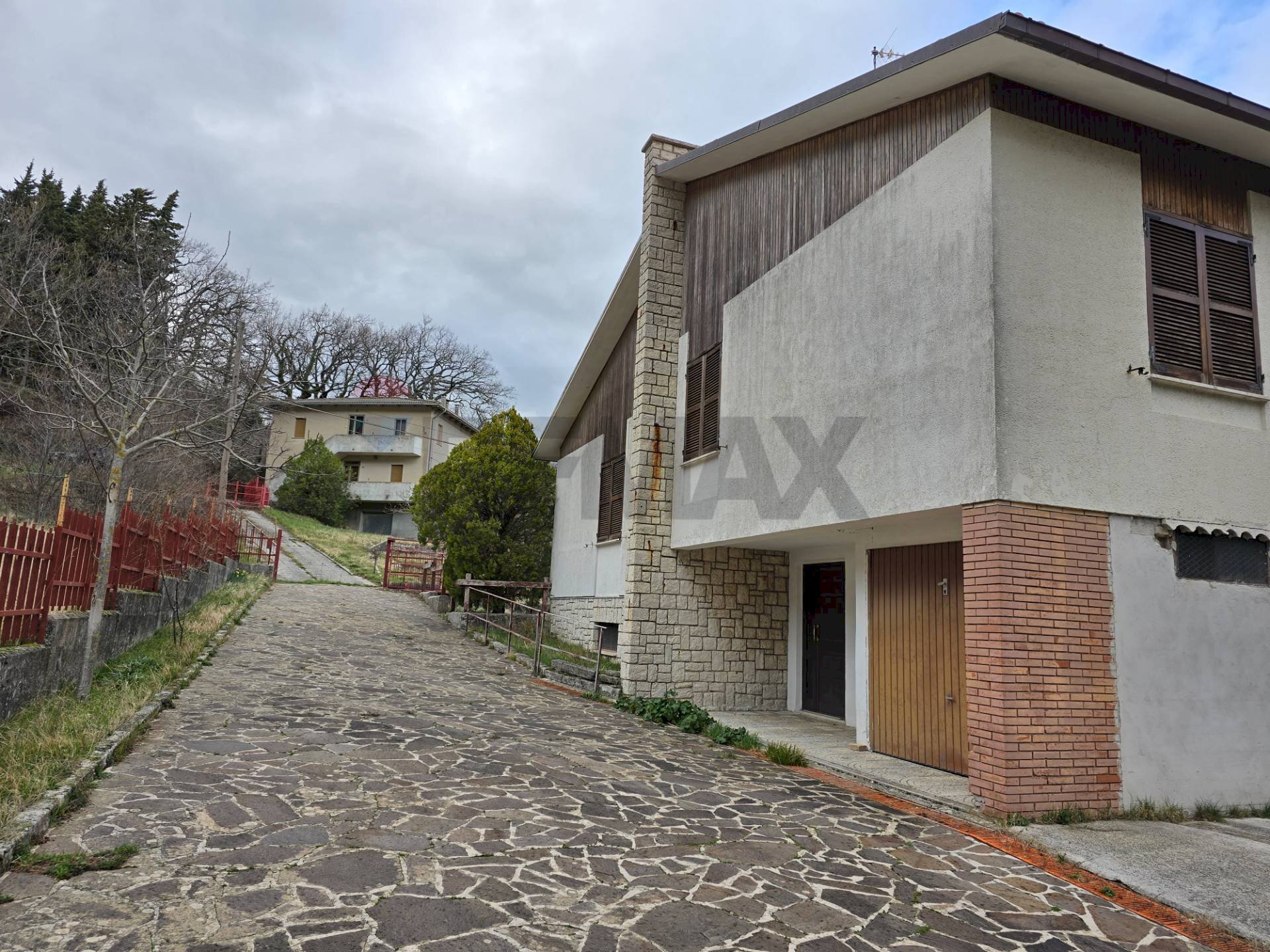 Casa all\'aperto - Villa loc. Valdolmo
 
53, Sassoferrato - foto 1