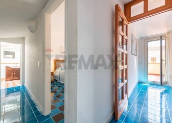 Hall / corridoio - Attico via Vittorio Emanuele
 
4, La Maddalena - foto 10