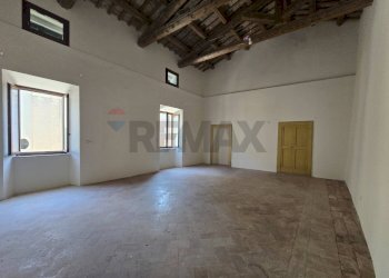 Stanza vuota - Appartamento Corso don Minzoni
 
65, Sassoferrato - foto 8