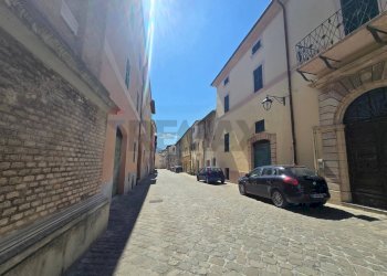 Edificio all\'aperto - Appartamento Corso don Minzoni
 
65, Sassoferrato - foto 41