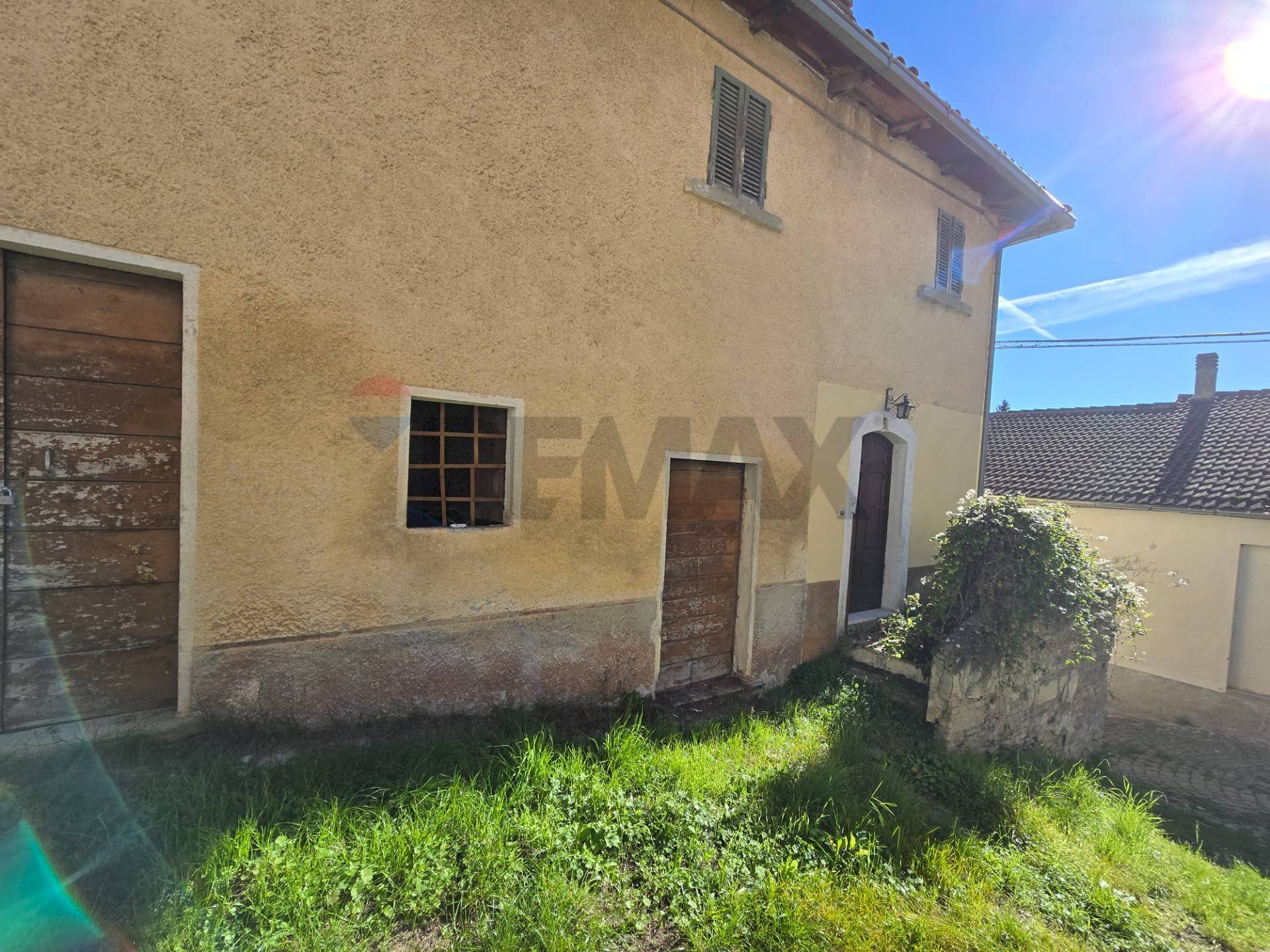 Casa all\'aperto - Casa semi indipendente vicolo Cieco
4-6-8, Montereale - foto 2